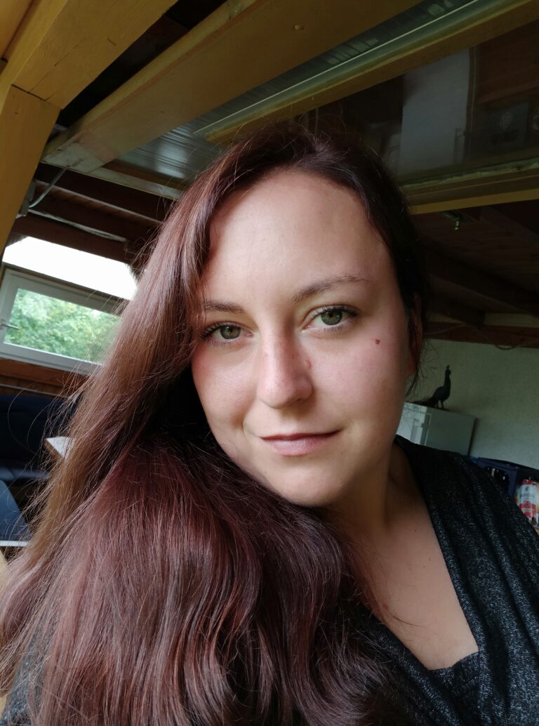 Verletur - Selfie einer Frau